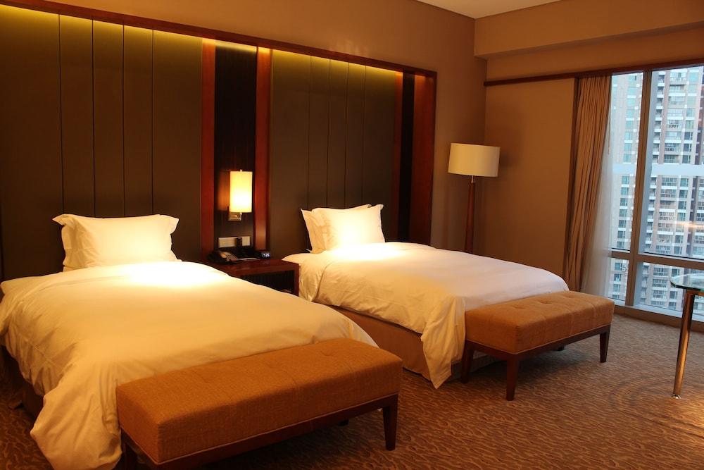 Hilton Nanjing Riverside Экстерьер фото