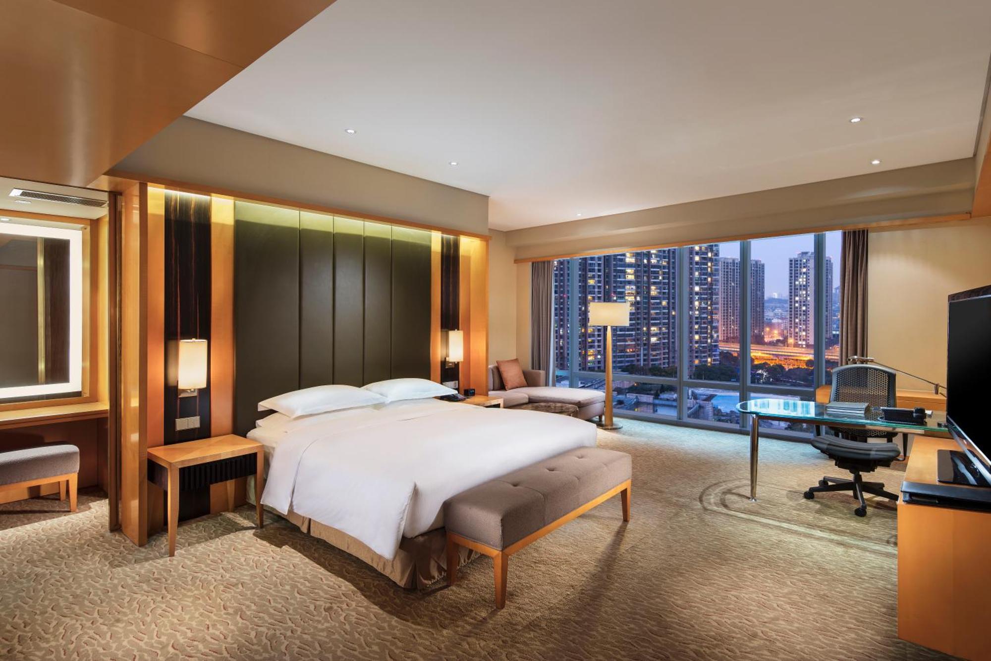 Hilton Nanjing Riverside Экстерьер фото